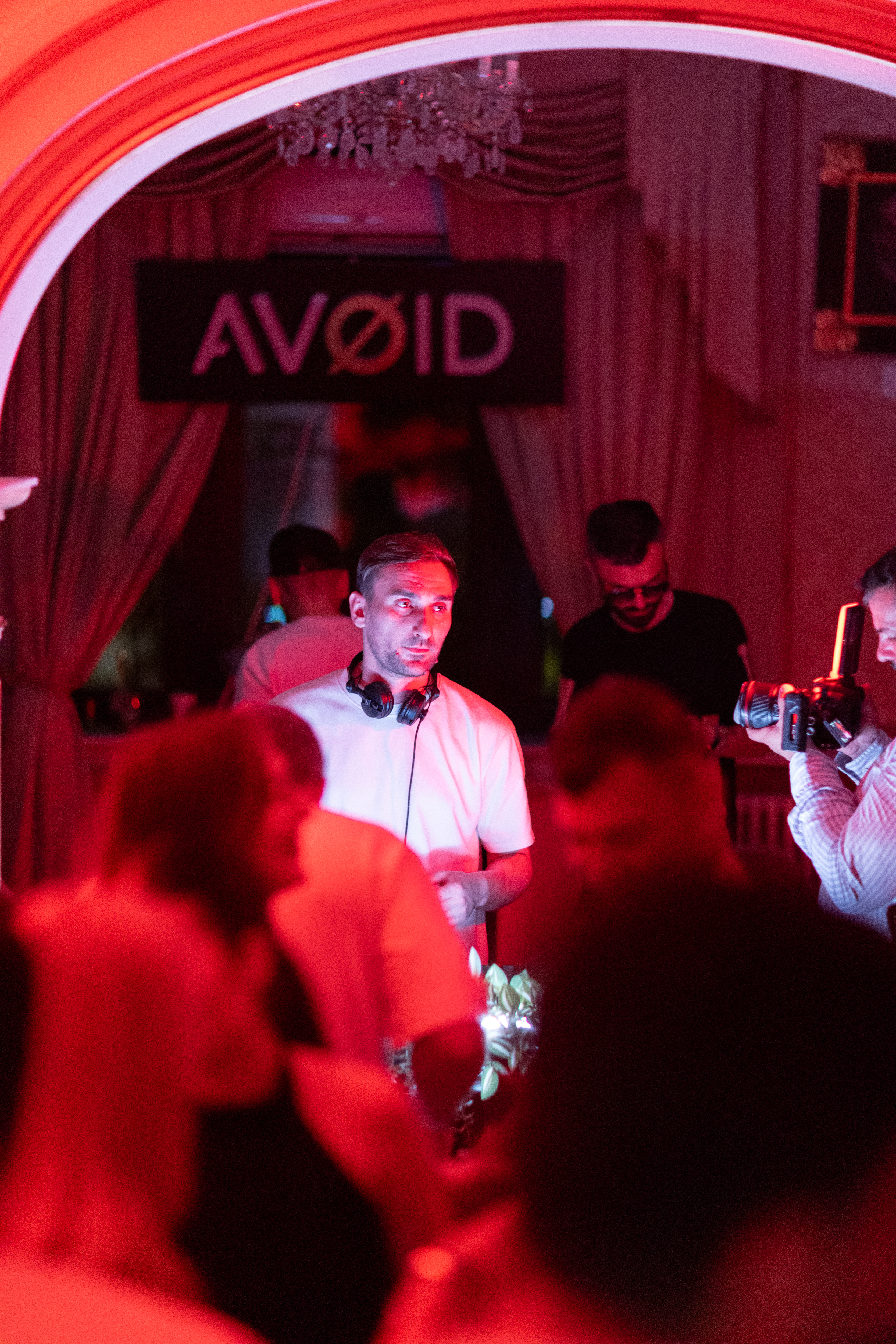 AVØID — AVØID Ordinary Nights