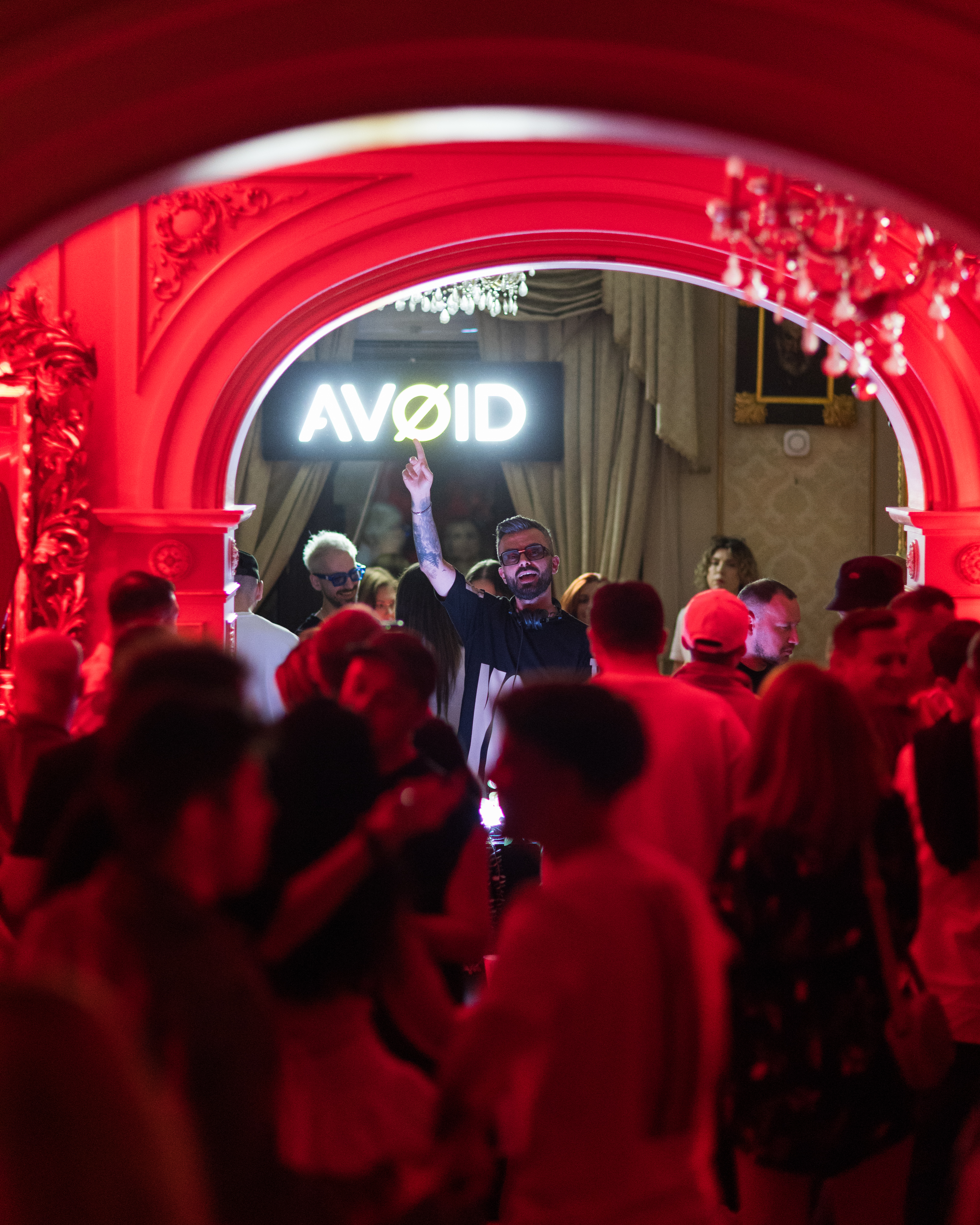 AVØID — AVØID Ordinary Nights